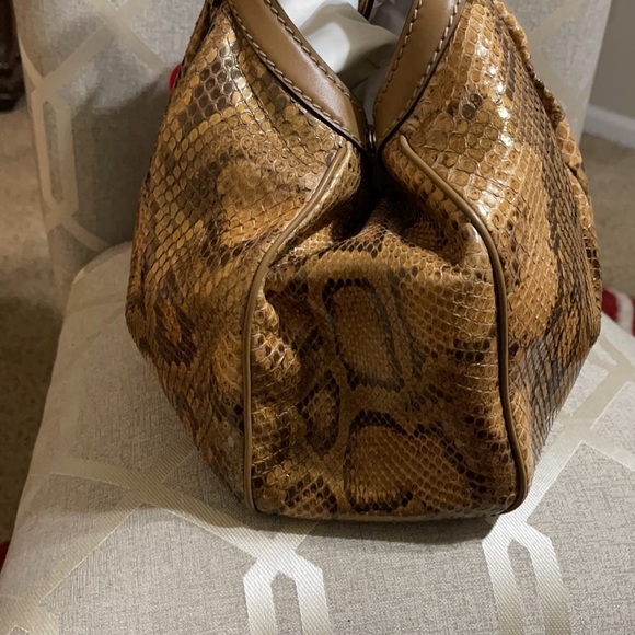 COPY - Gucci Sukey Python in excellent new condition. - Picture 2 of 12